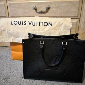 Louis Vuitton On the Go MM Black Leather